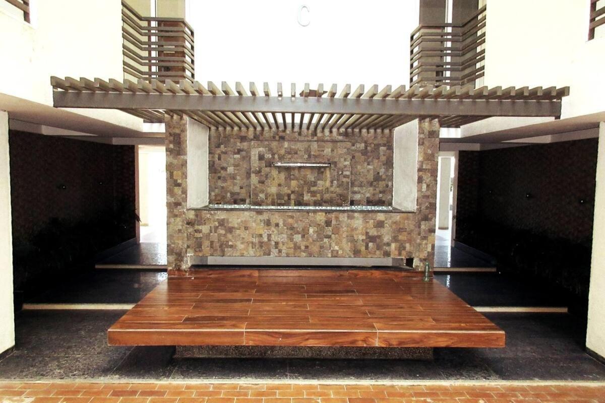 7 Seasons Palm Suite With Sky Orbit, Balcony, Swimming Pool, Wifi, Playground Rajkot Exteriör bild