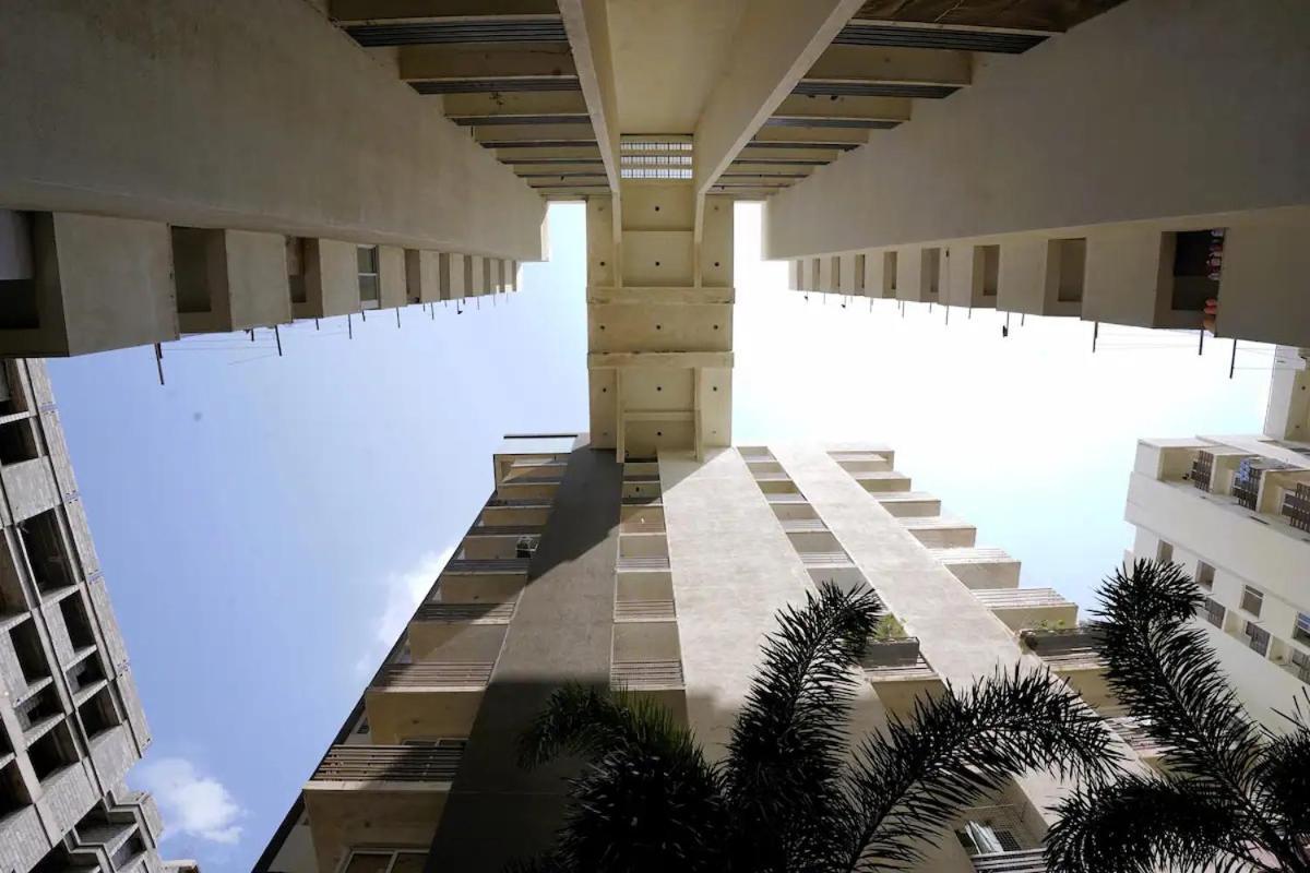 7 Seasons Palm Suite With Sky Orbit, Balcony, Swimming Pool, Wifi, Playground Rajkot Exteriör bild